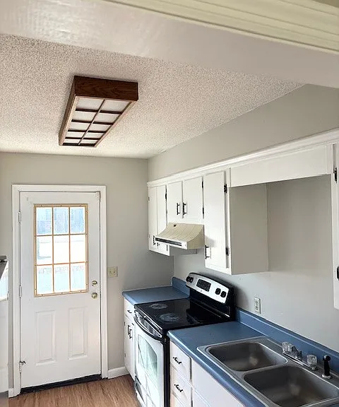 504 Pineview Dr #A — Photo 3