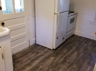 35 Middle St #B, Claremont, NH 03743