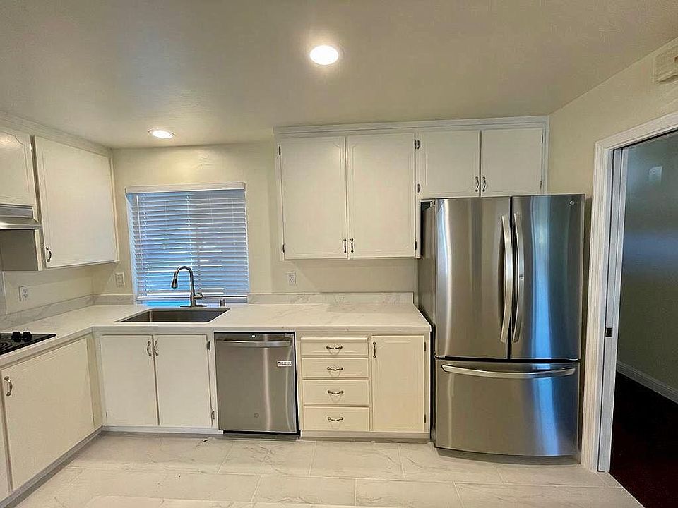1st image of 2649 Agua Vista Dr