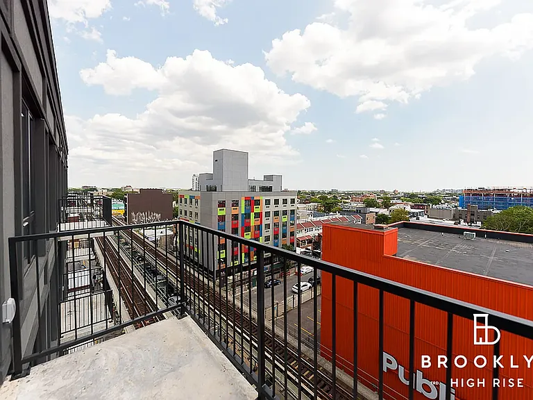 2667 Fulton St #3G — Photo 10