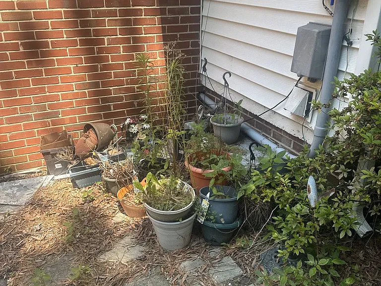 2607 Oxford Rd — Photo 7