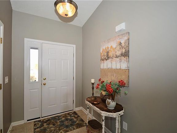 5th image of 820 Montezuma Express Dr