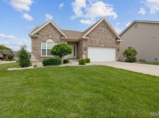 941 Ridgepointe Place Cir, Lake Saint Louis, MO 63367