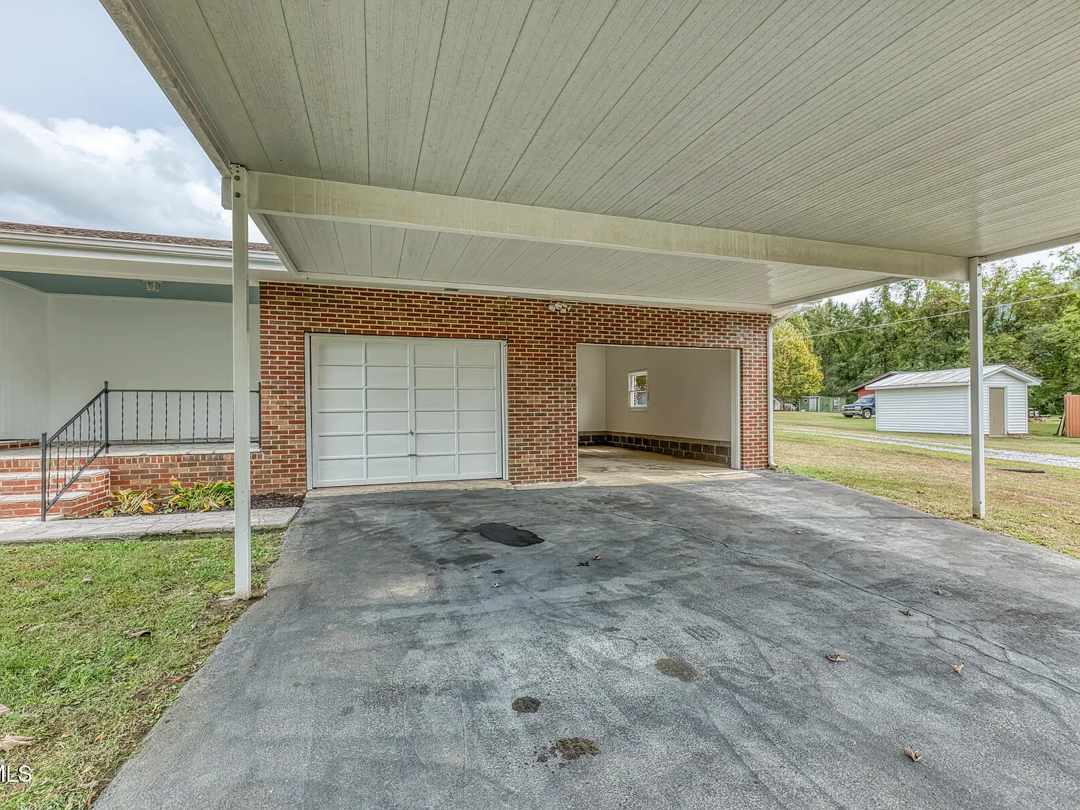 3 bed, 1425 sqft, $1,900 — Photo 4
