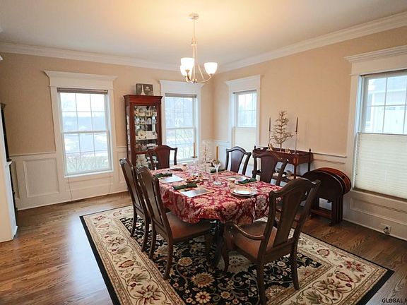 5th image of 6 Meadowbrook Ct