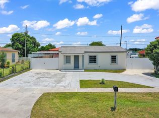 14601 Polk St, Miami, FL 33176