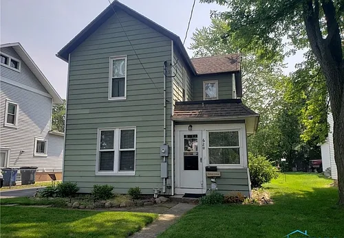 620 N Main St Photo 1
