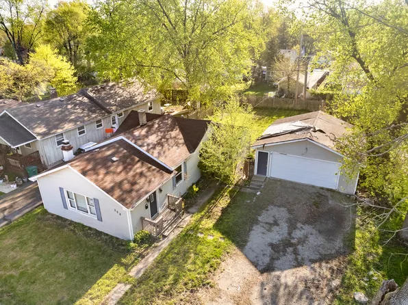208 S Park Rd, Joliet, IL 60433