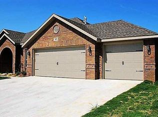 401 Emery Blvd, Pea Ridge, AR 72751