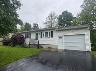 17 Jennifer Ln, Apalachin, NY 13732
