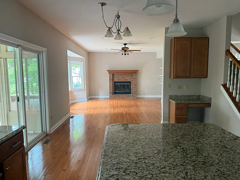 678 Union Dr — Photo 19