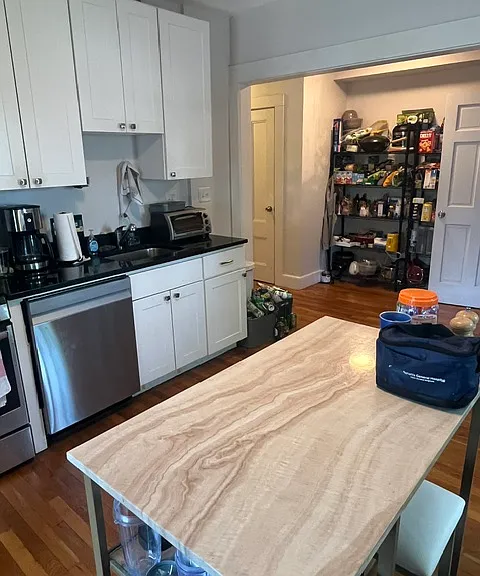 Brown St — Photo 20