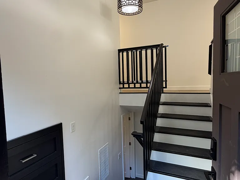 17008 NE 2nd Pl — Photo 2