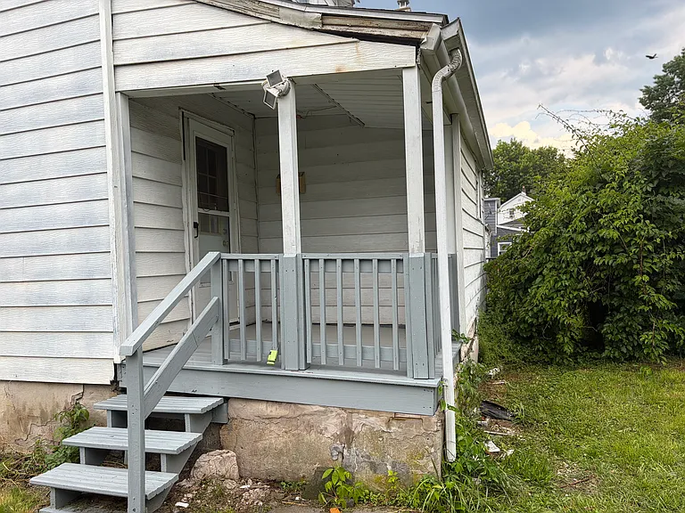 52 Cedar St — Photo 11