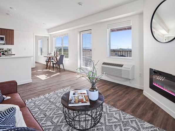 3025 NW 7th St #E403