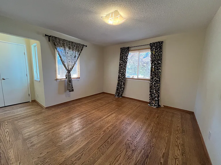 4067 Wesley Way — Photo 10
