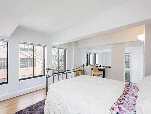 Sold by Sotheby's International Realty | media 5