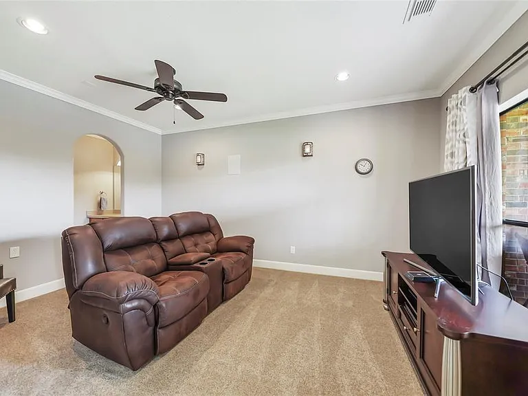 11 Vieux Carre Ct — Photo 34