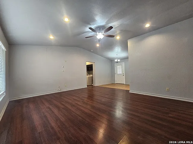 4 bed, 2.0 bath, 1588 sqft, $1,850 — Photo 4