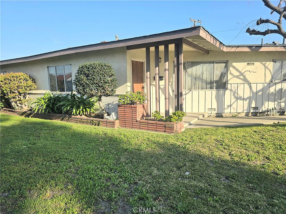1st image of 10032 McMichael Dr