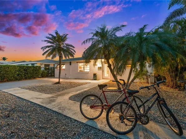 2331 Lemon St, Saint James City, FL 33956