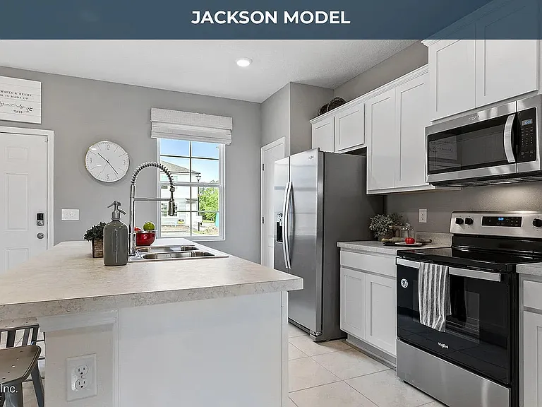 8332 Zenith Cir — Photo 3