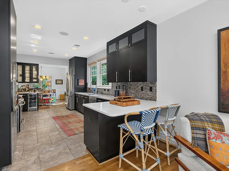 2038 Dartmouth Pl — Photo 6
