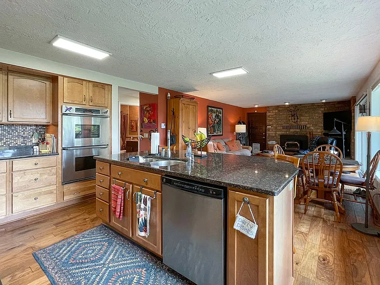 590 Ridge View Dr — Photo 16