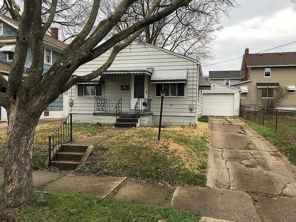1223 Herberich Ave photo 1