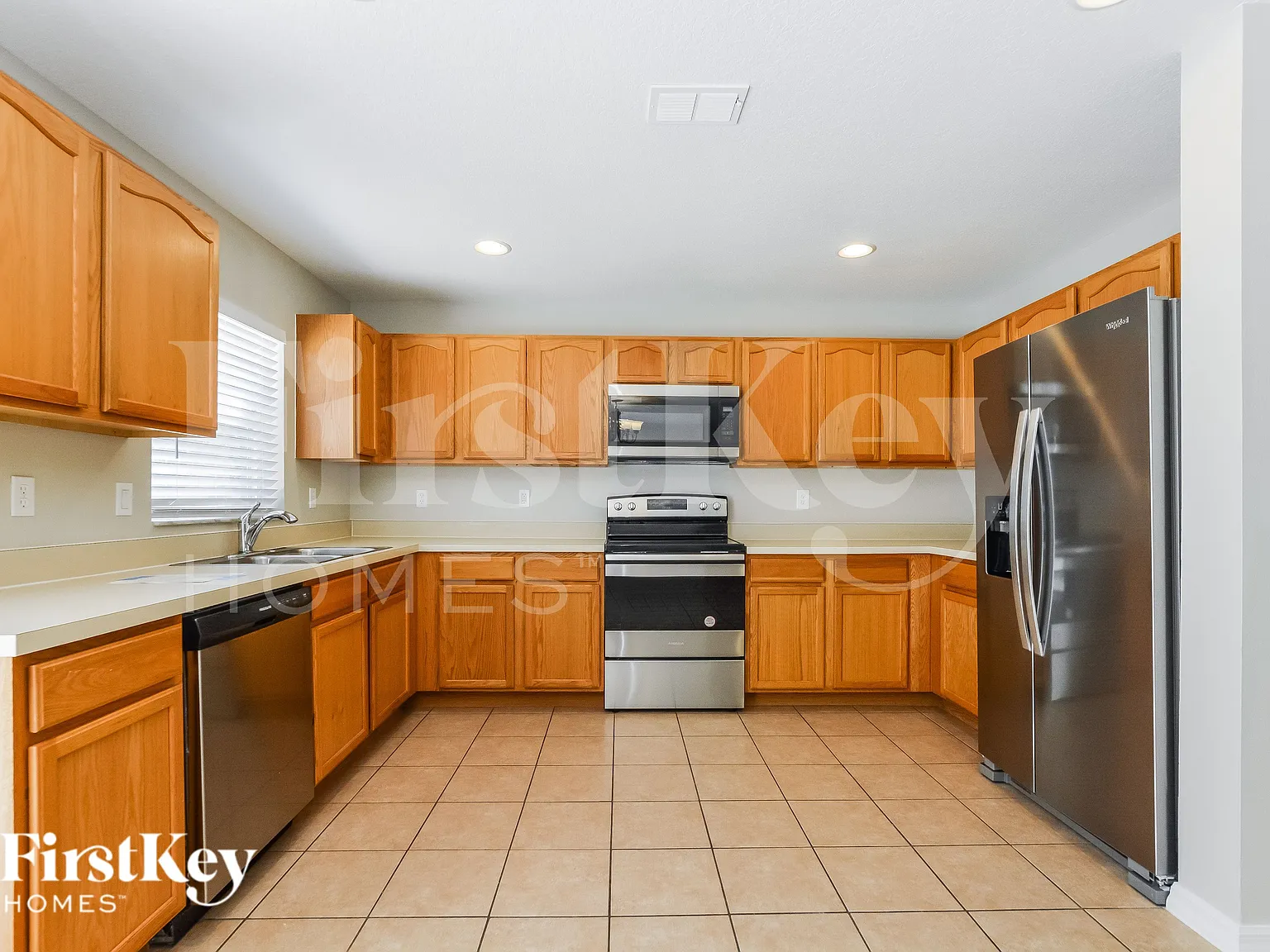 4 bed, 3.0 bath, 2059 sqft, $2,705 — Photo 4