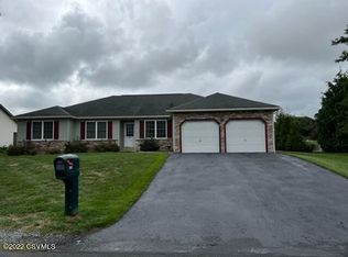 221 Alana Ln, Lewisburg, PA 17837