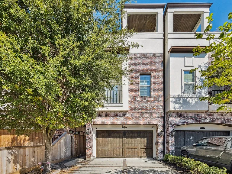 6114 Maxie St #B — Photo 2