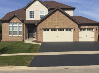 803 W Mystic Ln, Romeoville, IL 60446