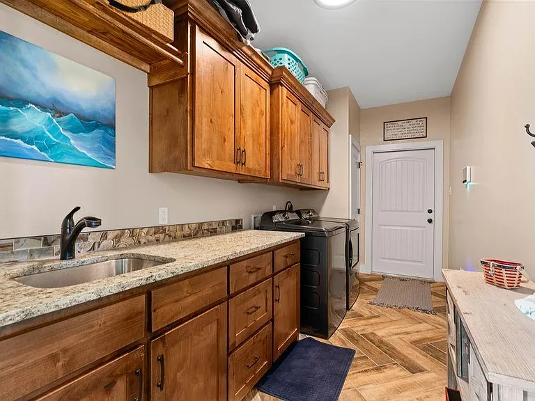 5548 County Road 101 — Photo 9