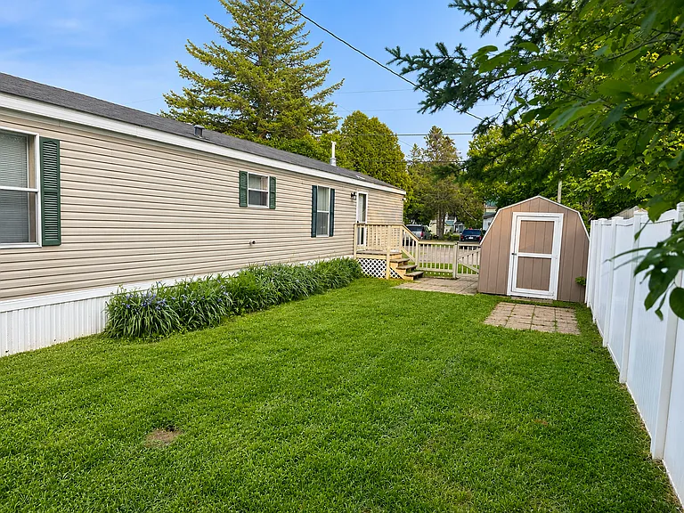 23374 Elm Ave — Photo 12