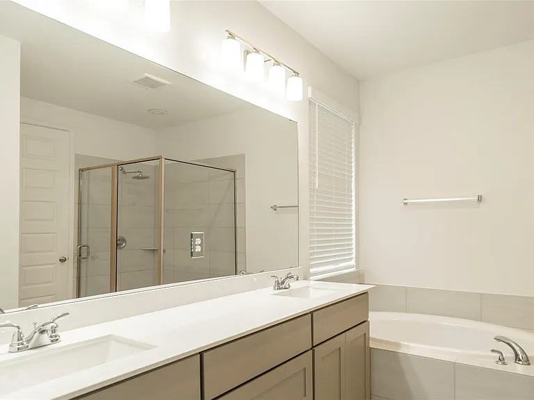31410 Golden Cliffs Ln — Photo 11
