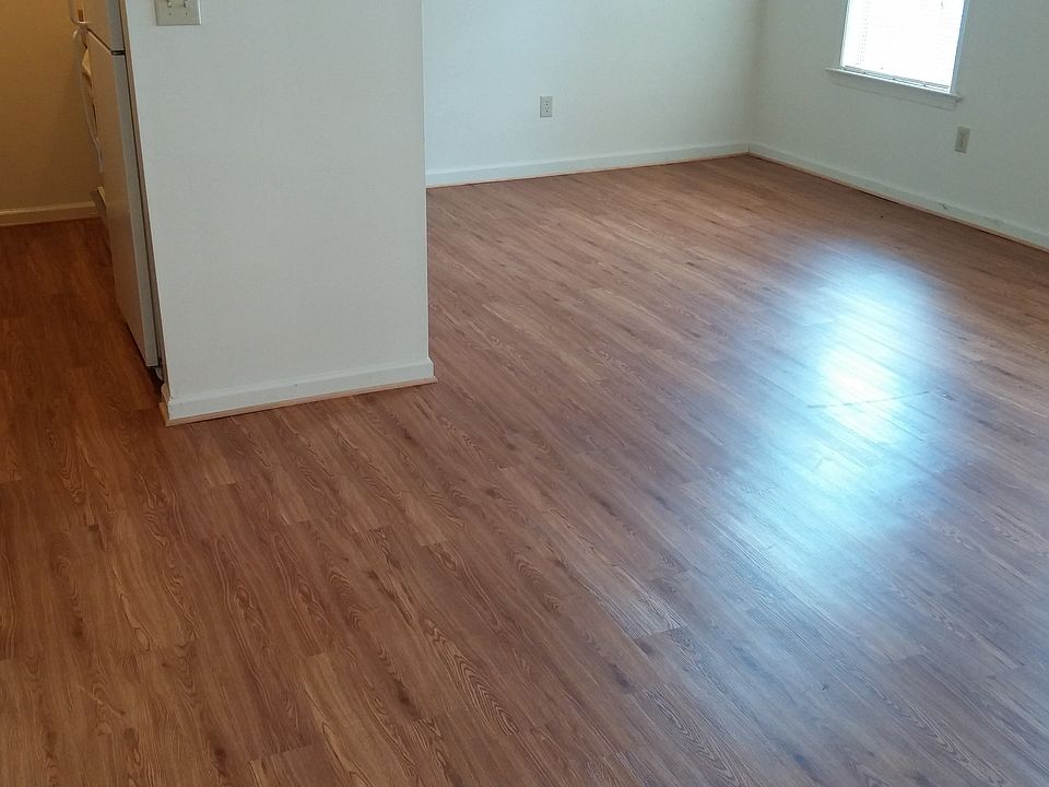 Brand new laminate wood flooring!