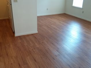 3 Whites Ln APT B, Newport News, VA 23606