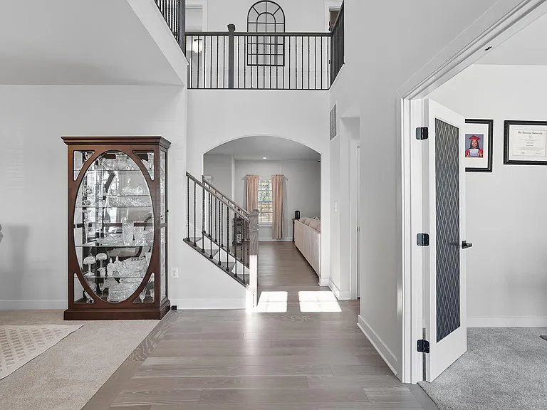 10706 Green Leaf Run — Photo 4