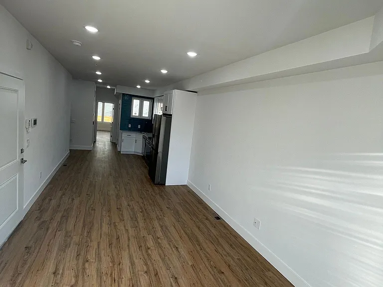 2203 W Thompson St #A — Photo 17