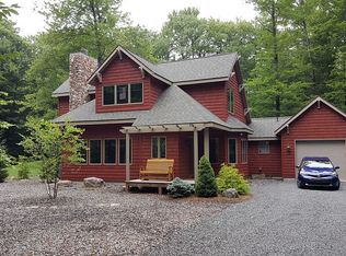 362 Canoe Brook Rd, Pocono Pines, PA 18350