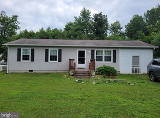 1156 Grants Hill Church Rd, Montross, VA 22520