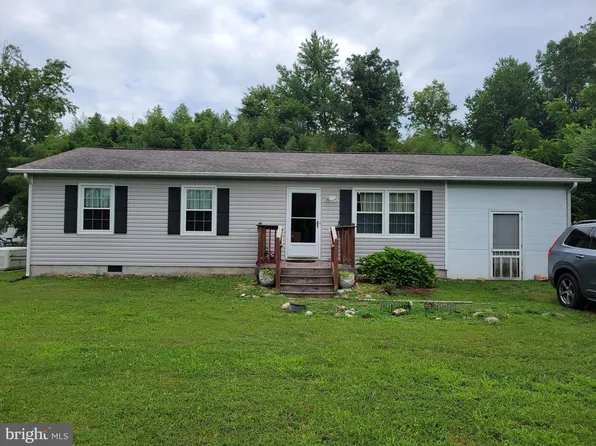 1156 Grants Hill Church Rd, Montross, VA 22520