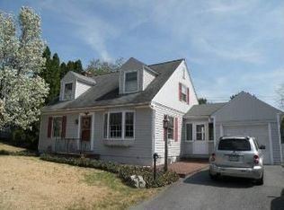 2064 New Holland Pike, Lancaster, PA 17601