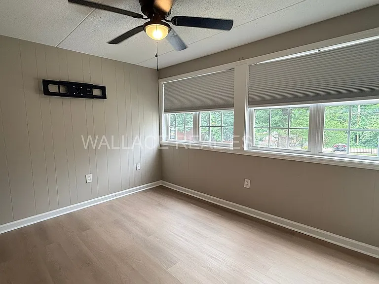 2749 Sullins St #211 — Photo 15