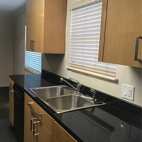 741 E Oltorf St #102 — Photo 10