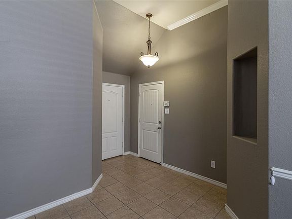 5th image of 8404 Loma Alta Trl