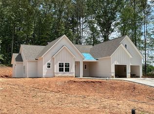 269 Linger Longer Dr, Ellijay, GA 30540