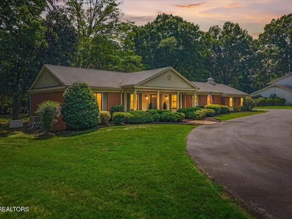 1121 Woodward Ave, Athens, TN 37303