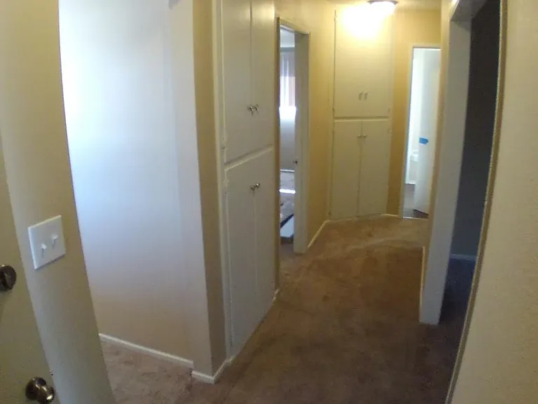 Entry/Hallway